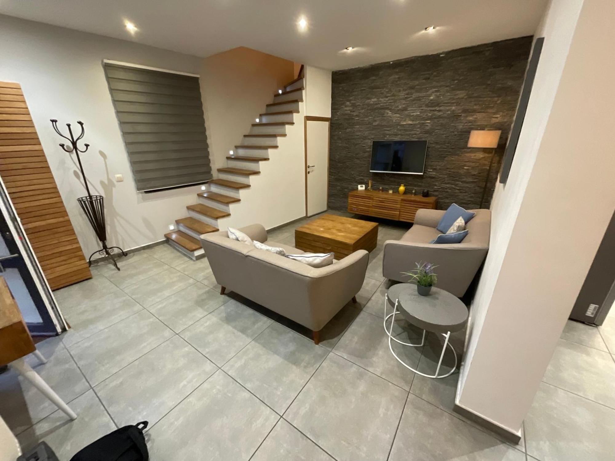 Maison 3 Chambres Proximite Aeroport Et Grand Axes ชาร์เลอรัว ภายนอก รูปภาพ
